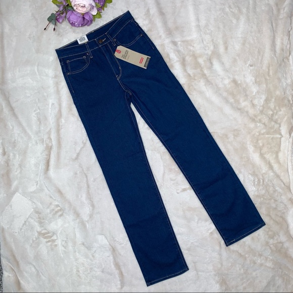 SEE NEW LISTING - NWT Levis 724 High-Rise Straight Jeans 27x30 - Picture 6 of 11